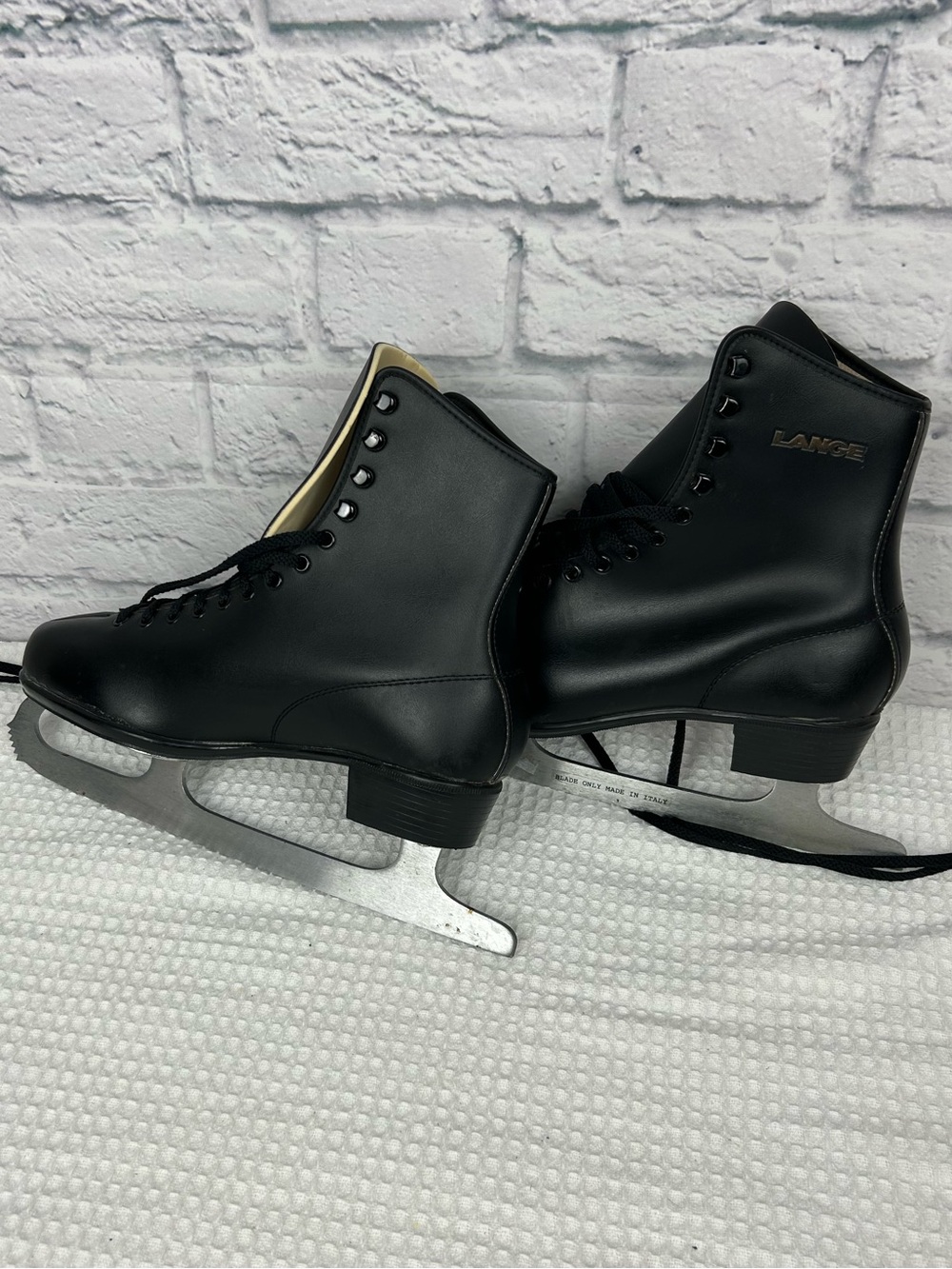 Vintage Lange Black Ice Figure Skates Size 7(men’s) Made in Taiwan Italy Blades